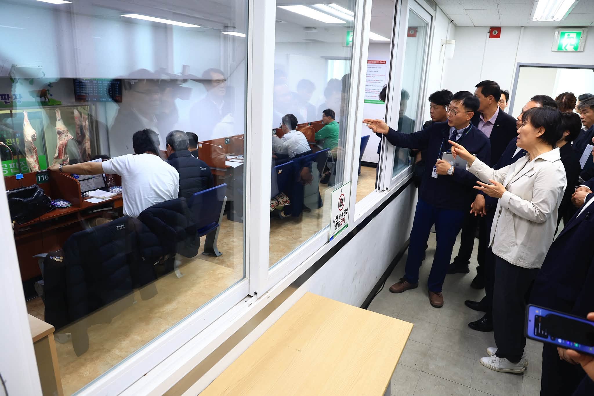송미령 장관, 추석 축산물 수급상황 점검