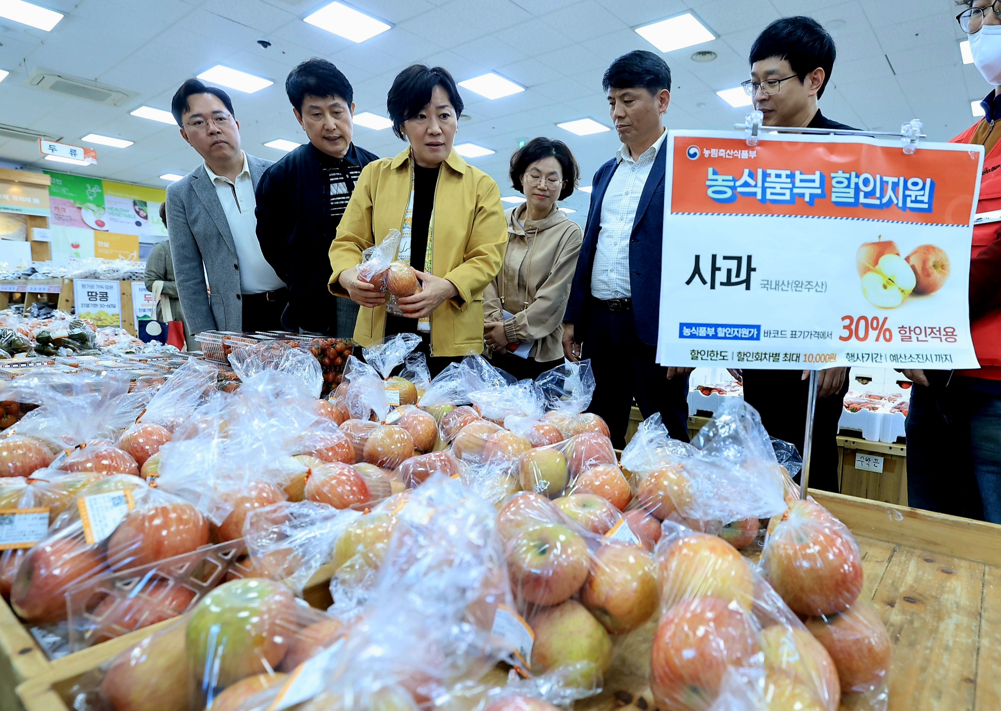 송미령 장관, 완주로컬푸드직매장 방문하여 농축산물 수급 동향 및 할인지원 사업 추진 현황 점검