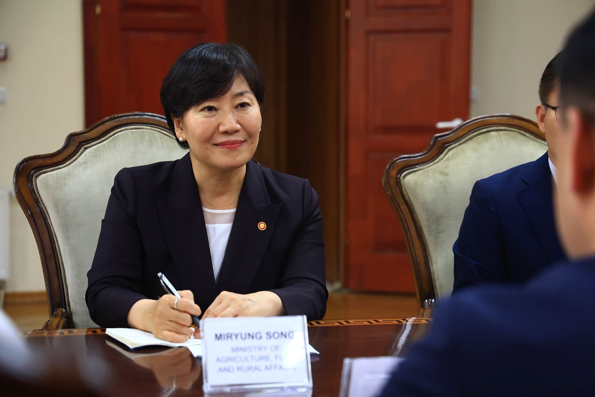 송미령 장관, 양국 정상 임석 하 농업 협력 분야 업무협약 체결