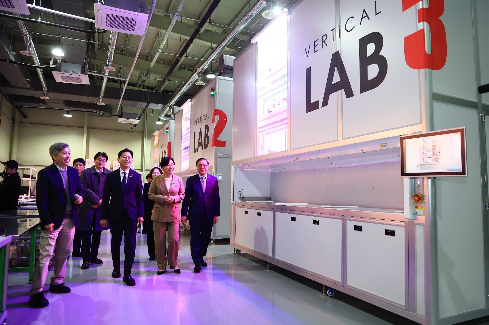 송미령 장관, 농식품부-과기정통부 합동 AI스마트농업 현장방문