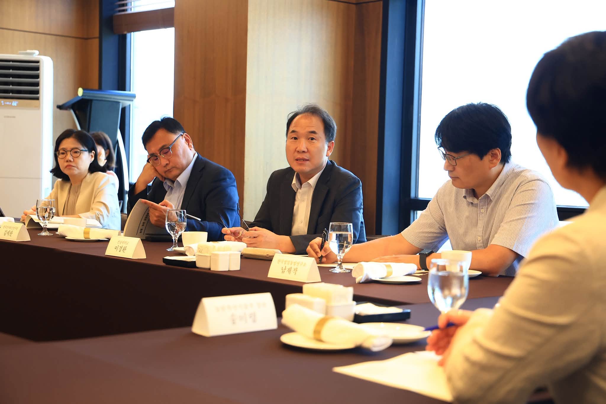송미령 장관,  농특세를 활용한 농업·농촌 성장전략 전문가 간담회