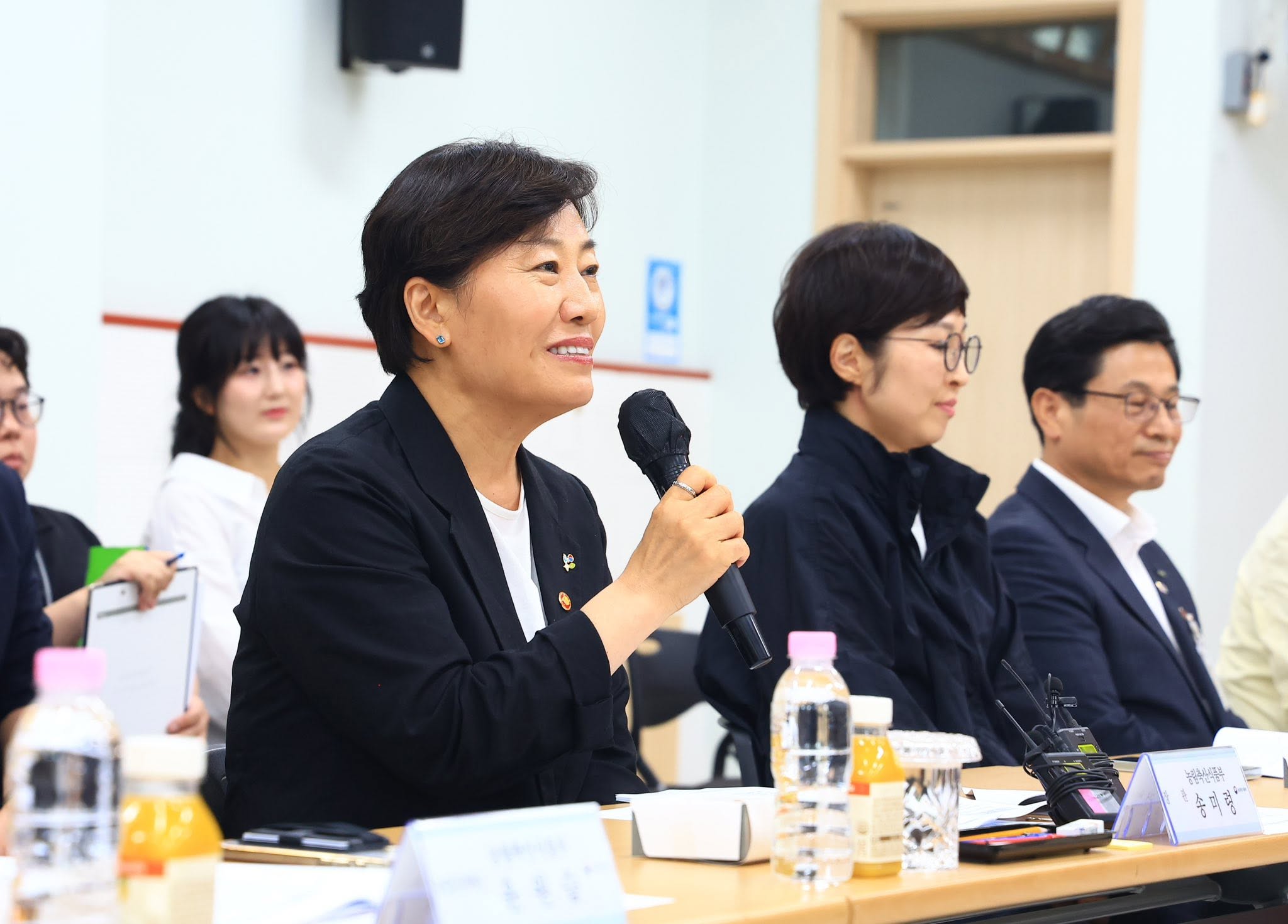 송미령 장관, 법무부 장관과 합동 계절 노동 현장방문