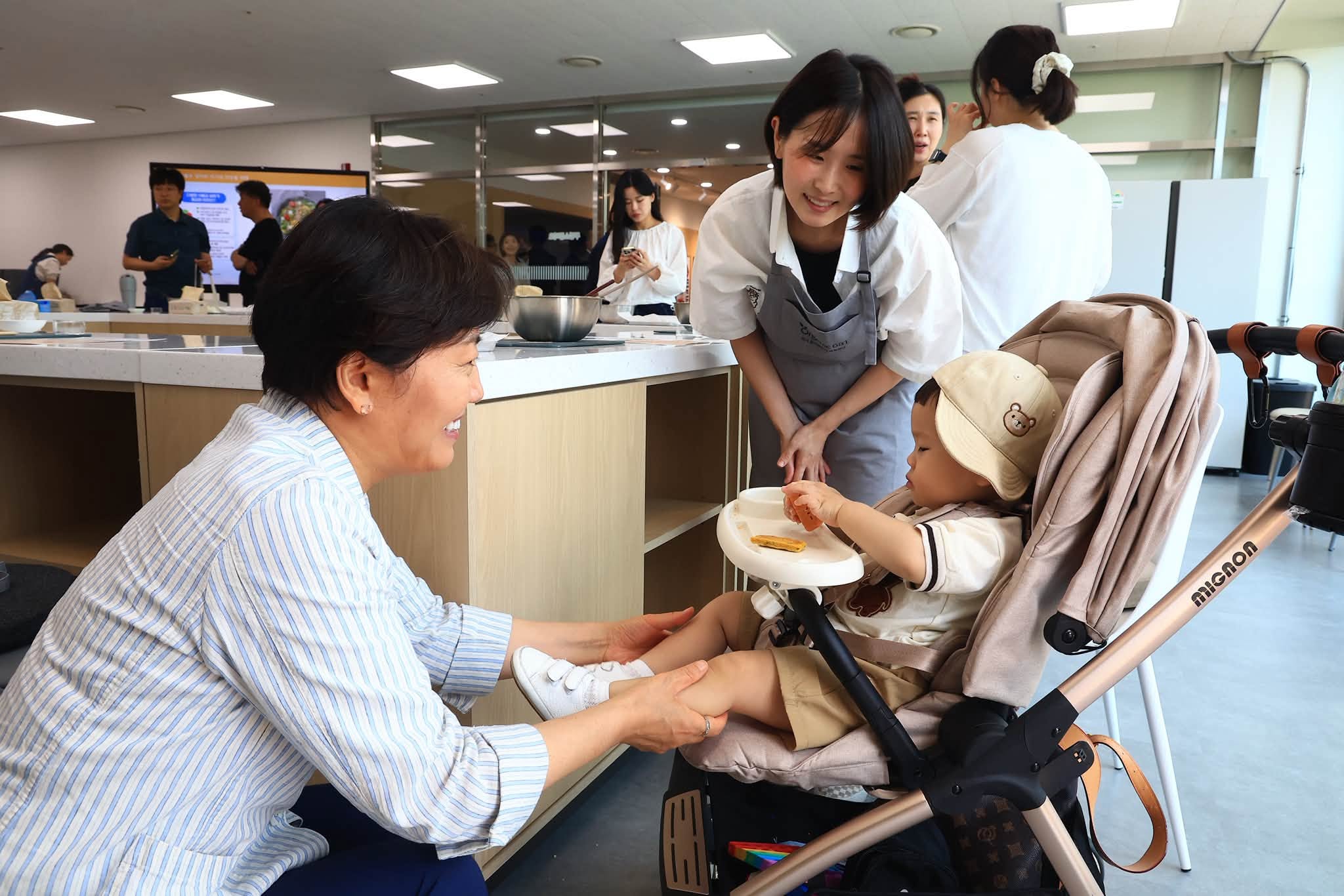 송미령 장관, 임산부 친환경농산물 꾸러미 사업재개 현장방문